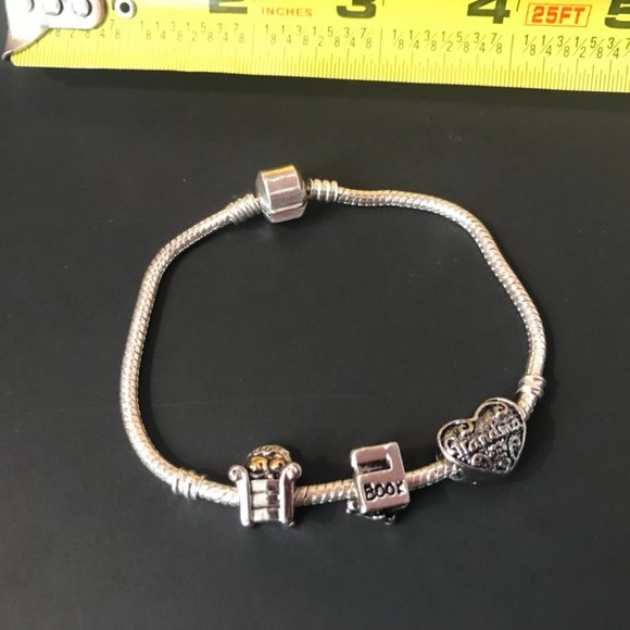 Silver Bracelet Grandma/Books/reading chair w/cat nana nanna noni nonni grammy - Picture 3 of 10